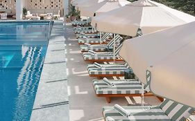 Mondrian Gold Coast